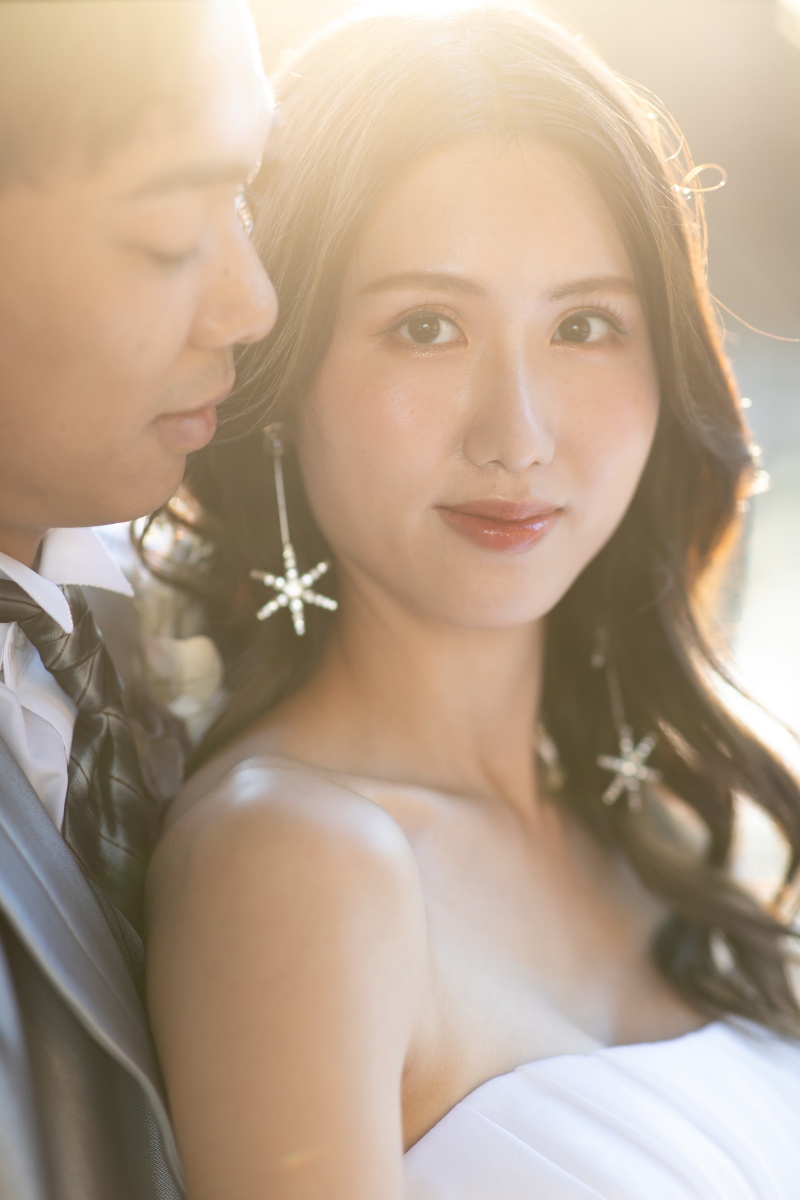 西日を逆光に…