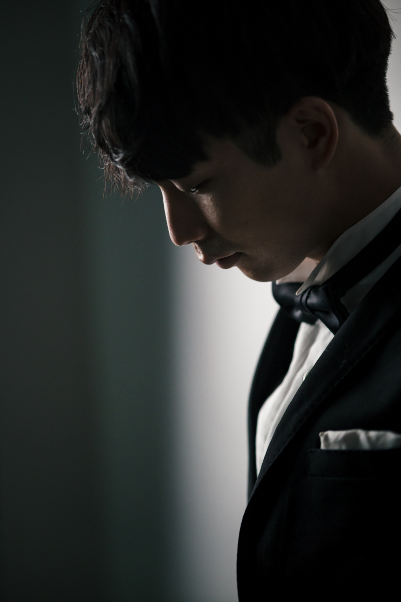 スタジオでクールなソロショット！