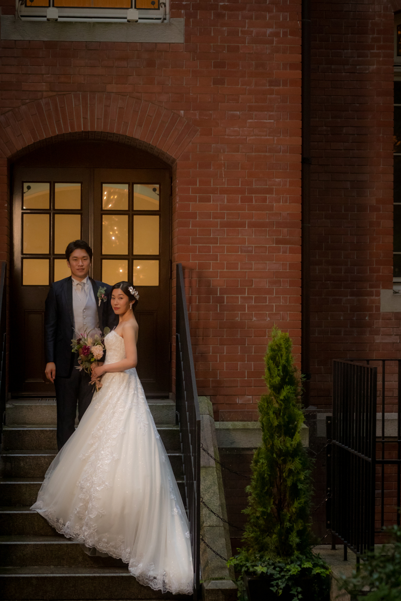 雰囲気をガラッと変えて洋装姿もお似合いのお二人。