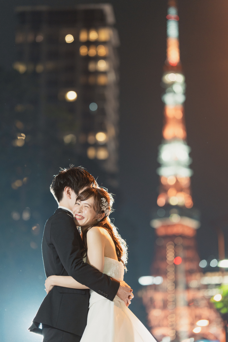 東京タワー前でもハグショット♡