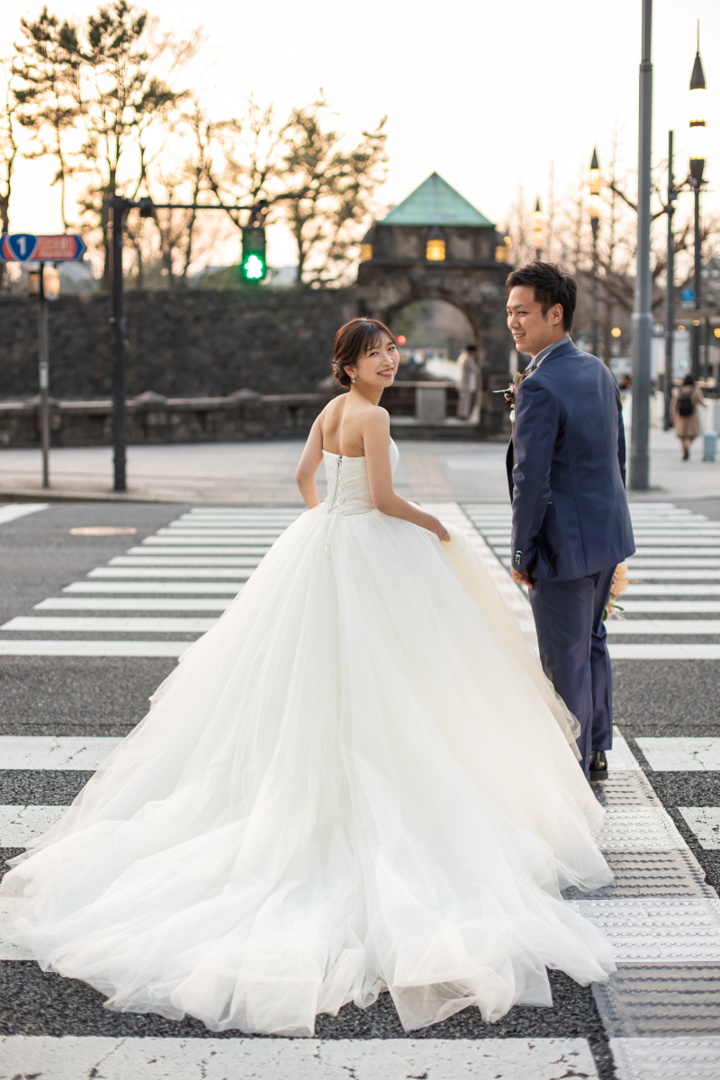 横断歩道で、見返りショット！