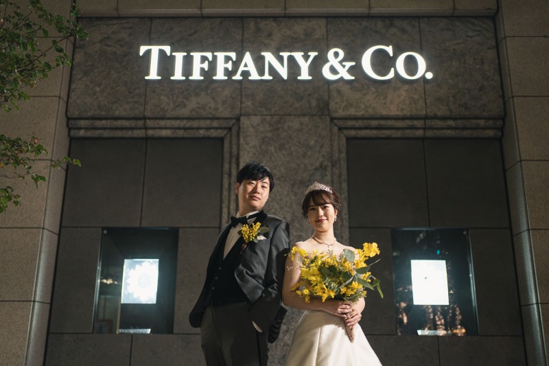 ティファニー前で