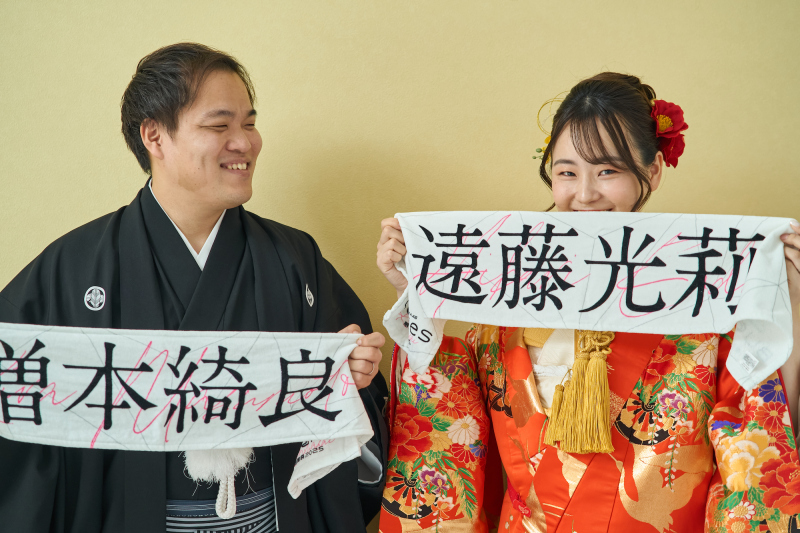 推しアイドルのタオルと一緒に