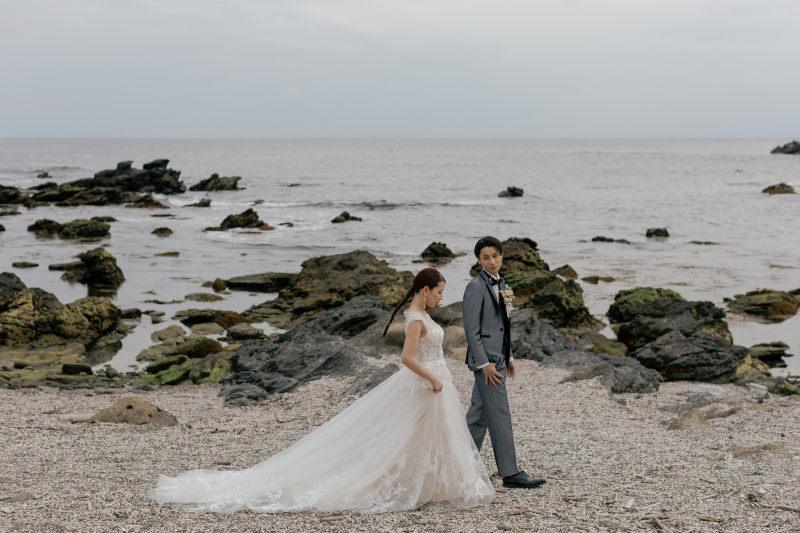 ビーチを歩きながら