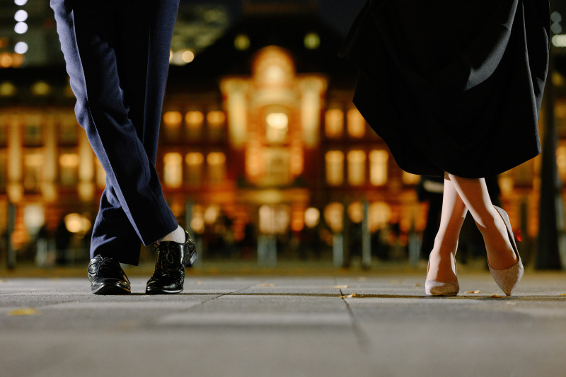 お二人らしい、スタイリッシュなワンシーン。