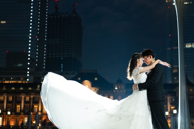 笑いあって撮影