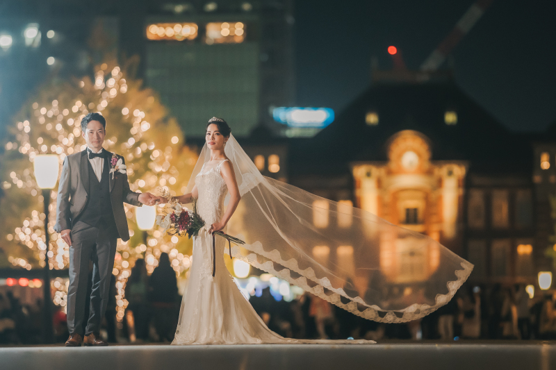 東京駅前にて撮影