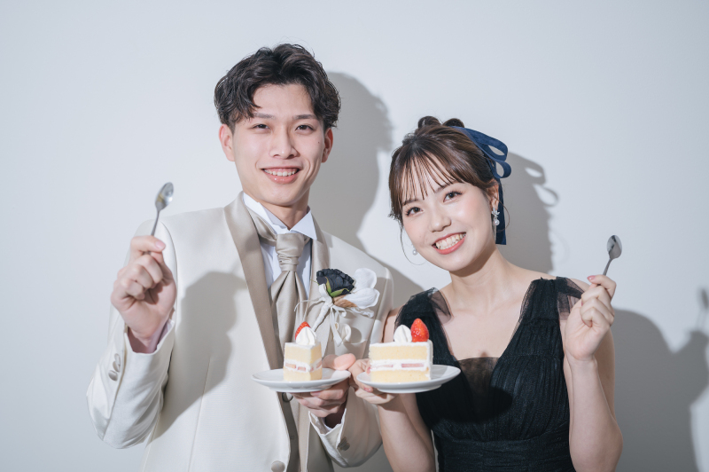 まずはスタジオで、ファーストバイトシーンを撮影♪