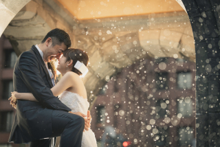 昼間の日本庭園と夜に雨の東京駅近郊ロマンチックロケ