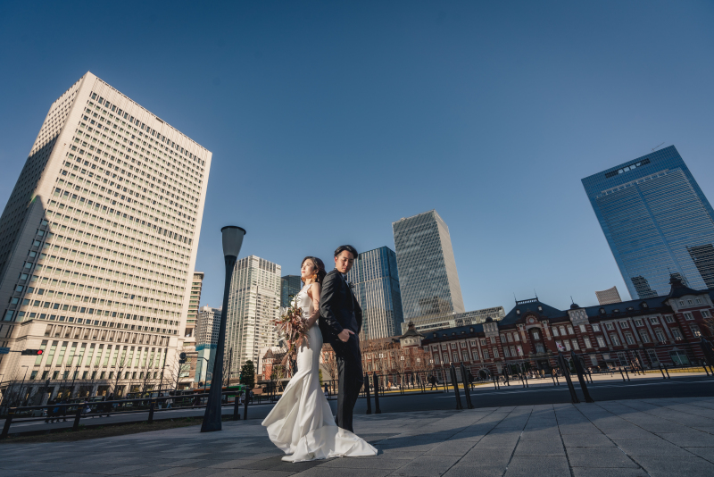 斜めからのローアングル