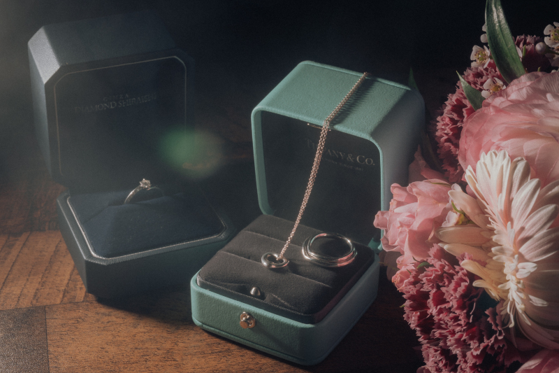 お持込いただいた生花のブーケと一緒に！