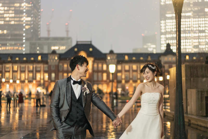 大雪の中、東京丸の内