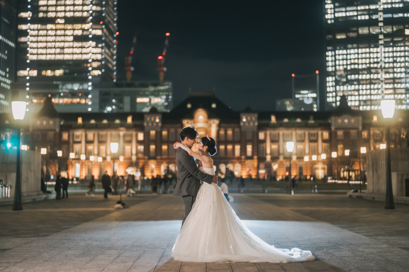 東京駅前を2人だけで…♡