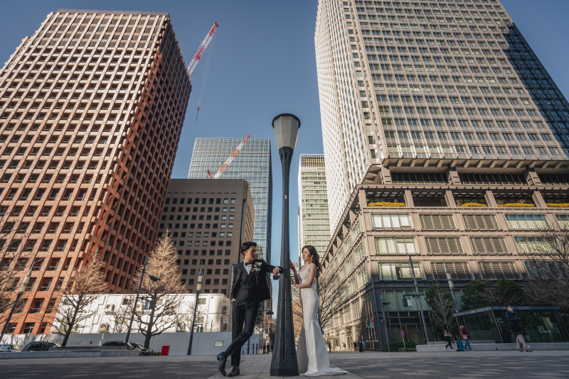 ビルの谷間を活かした都会的なショット