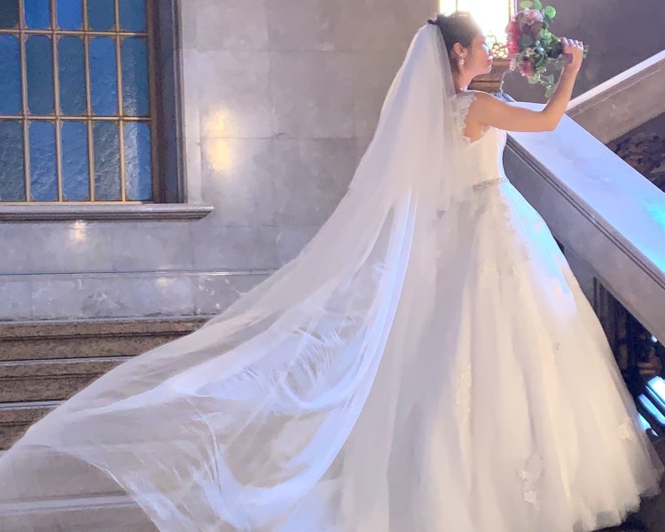 憧れのベールなびかせショット