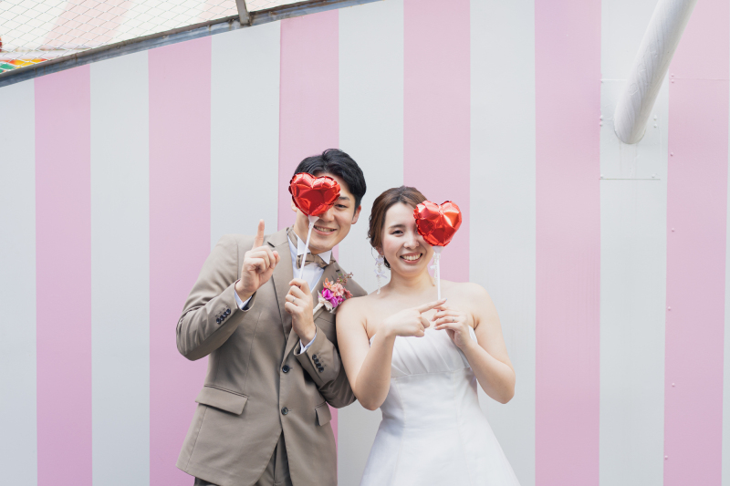 ピンクの壁とハートのバルーン♡