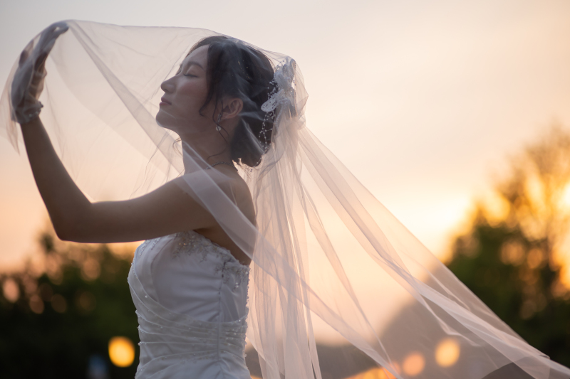 ヴェールをかぶって