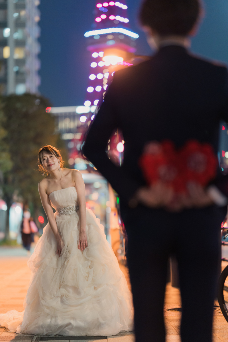 東京タワーをバックに、プロポーズシーン♡