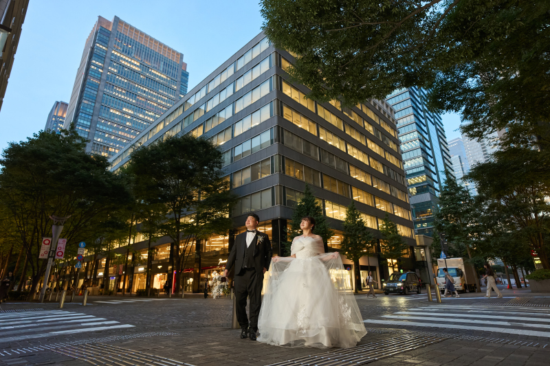 丸の内の街並みと