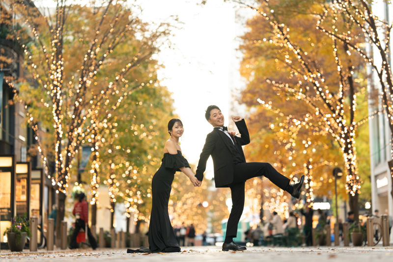 お2人らしさ全開!東京駅&丸の内フォト!