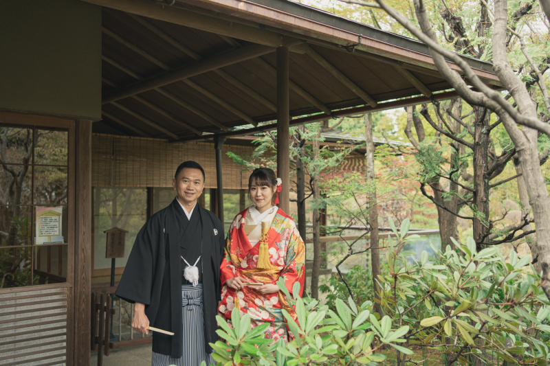 庭園の和室前で