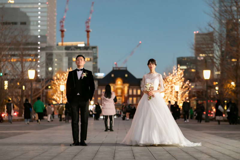 青い空と夜景の贅沢ショット