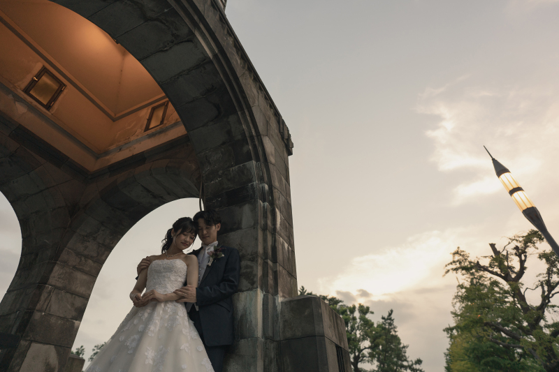 みあげるように