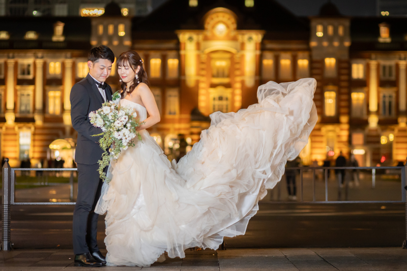 ふわふわのドレスが広がるショット♡