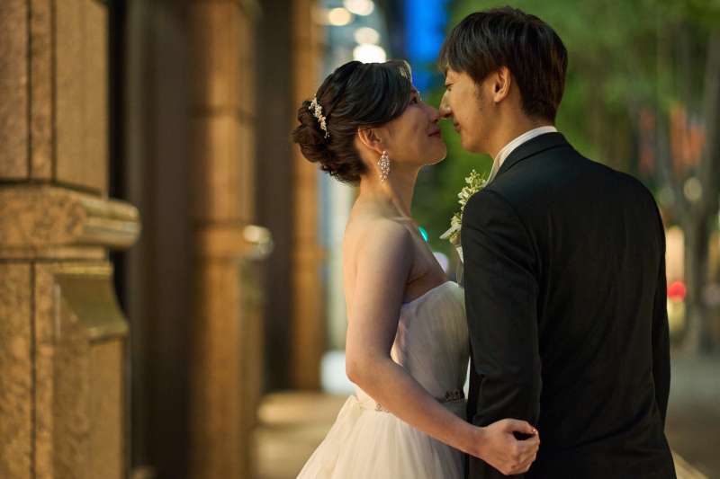 仲通りの暖かいライトアップ