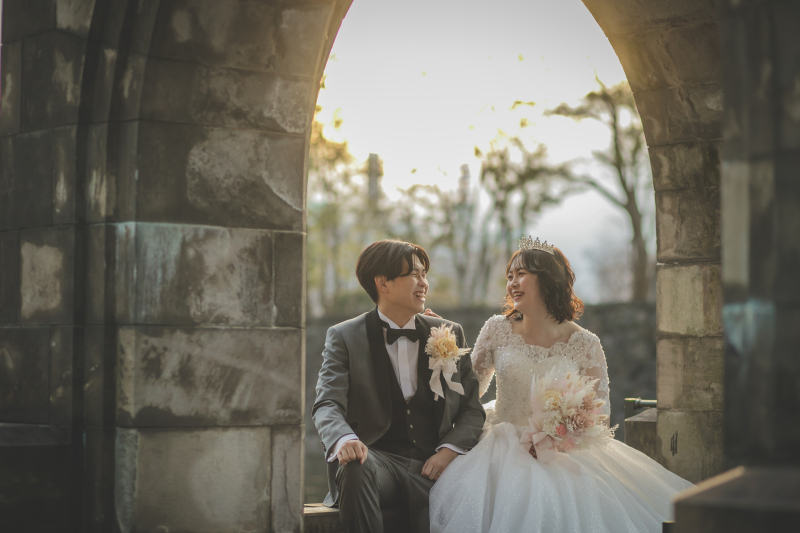 和田倉門にかかる日差しに撮影ムードも和みます