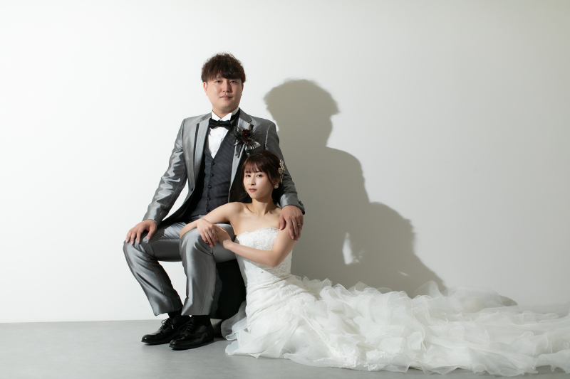 スタジオでシルエットを活かして