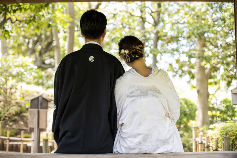 後ろ姿の寄り添いショット♡