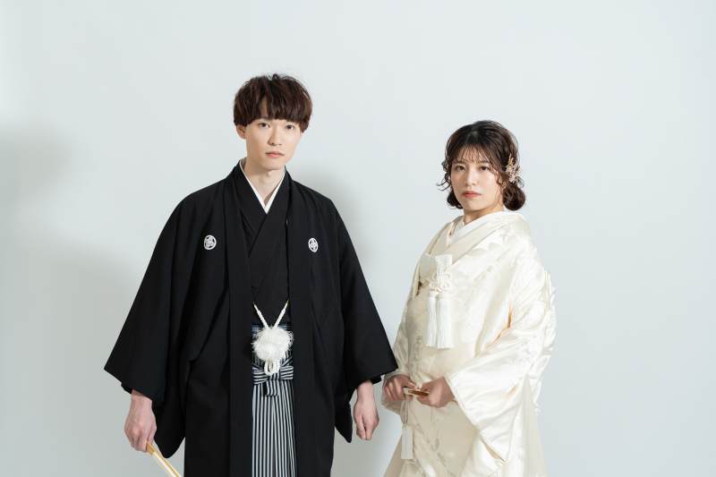 和装姿でおすまし顔ショット