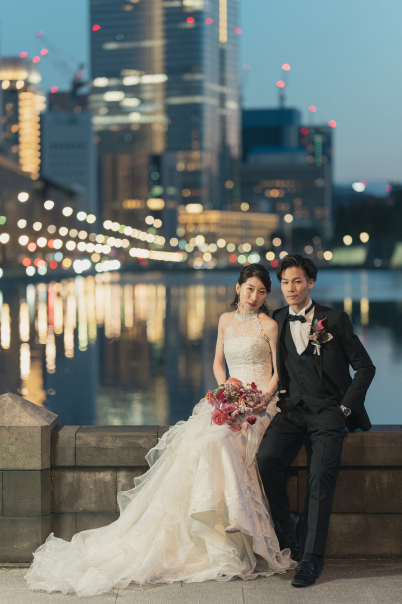 ドレスのラインを魅せるポージング