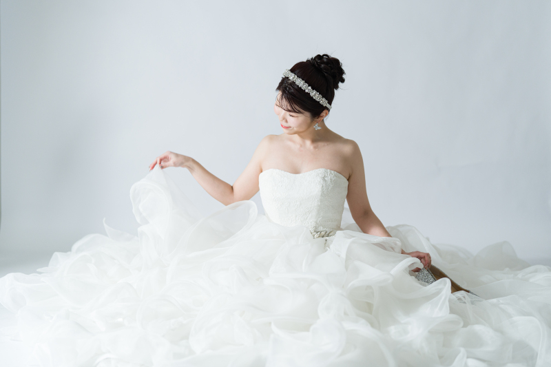 裾をつまんでみたり！