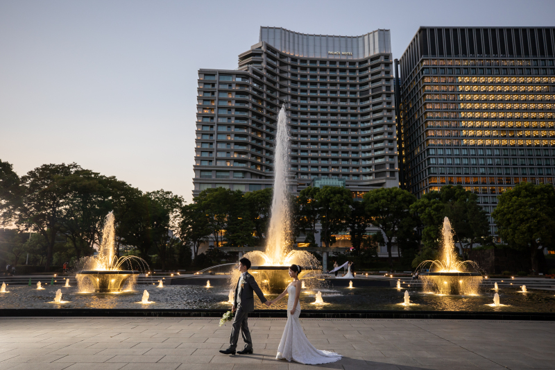 和田倉噴水公園へ