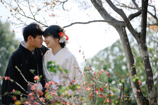 梅が満開の日本庭園から丸の内まで、たっぷり撮影！