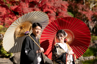 赤く染まる紅葉の季節