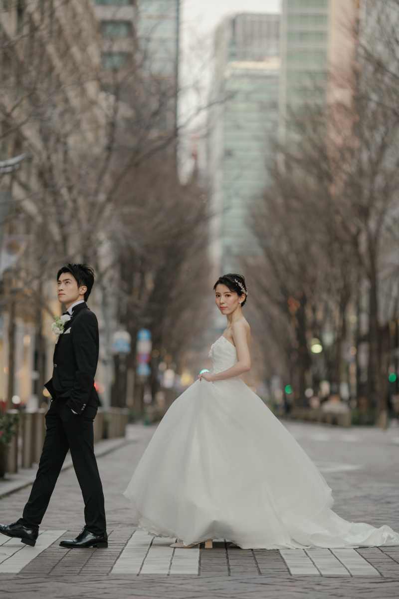 ただ歩くだけで絵になる丸の内仲通り