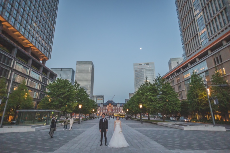 引きの東京駅ショット
