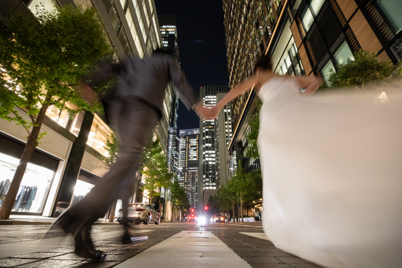 仲通りでお二人らしいショット♡