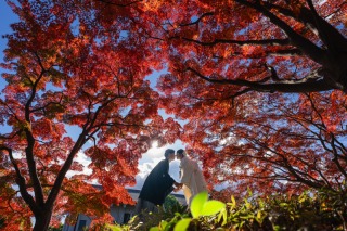 紅葉と笑顔の和装洋装撮影