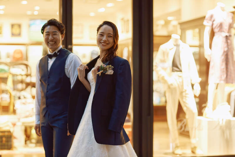 丸の内仲通りで