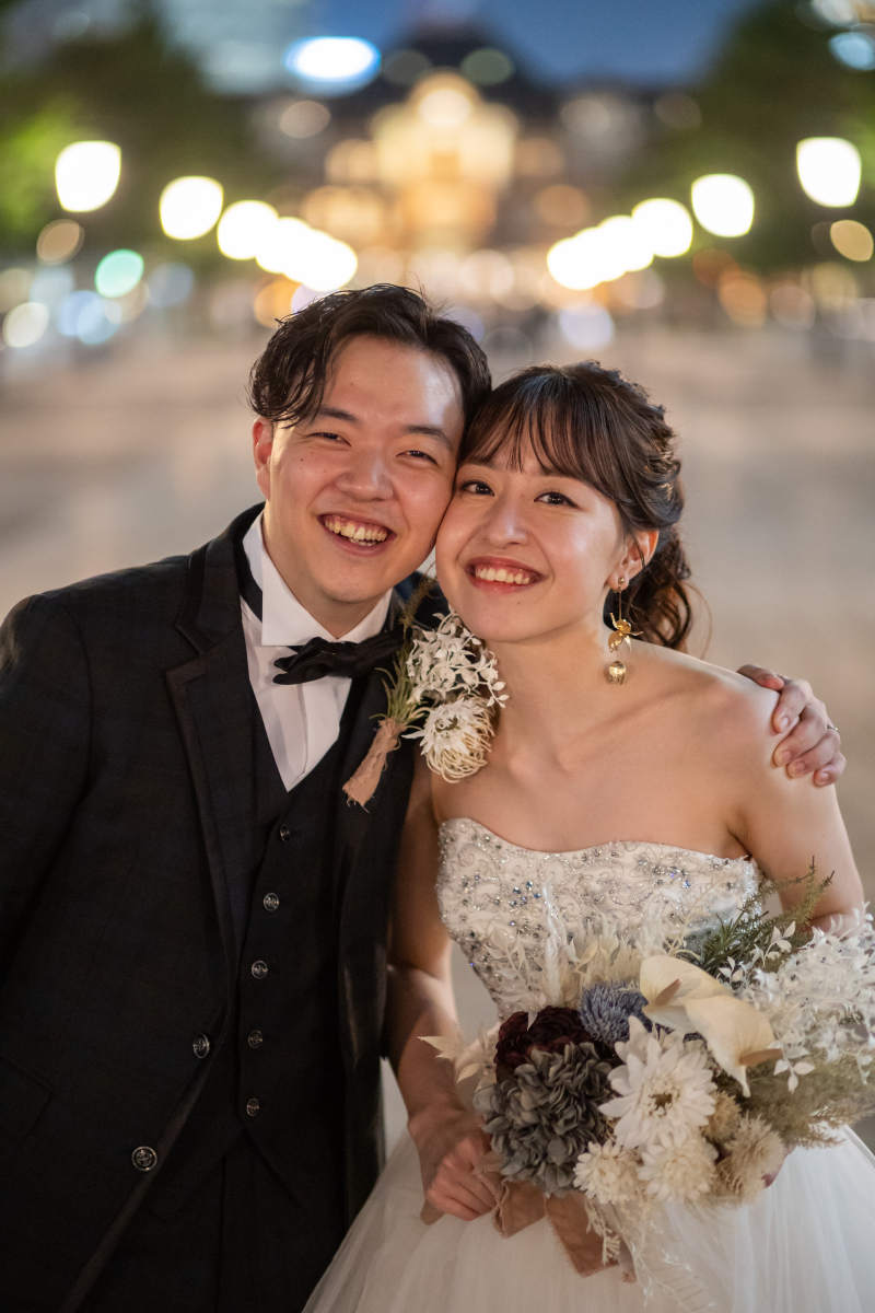 東京駅前での縦撮りショット