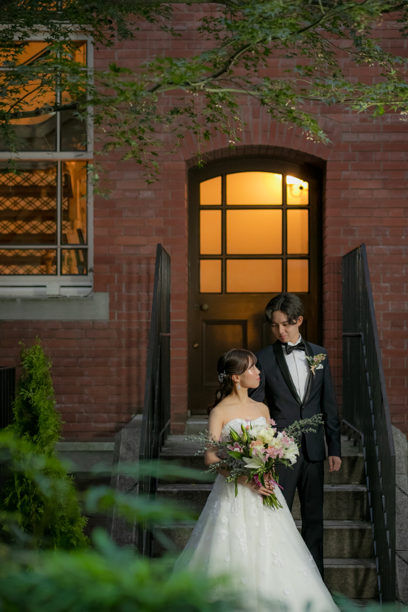 素敵なカップルを更に輝かせる、東京駅の夜景☆