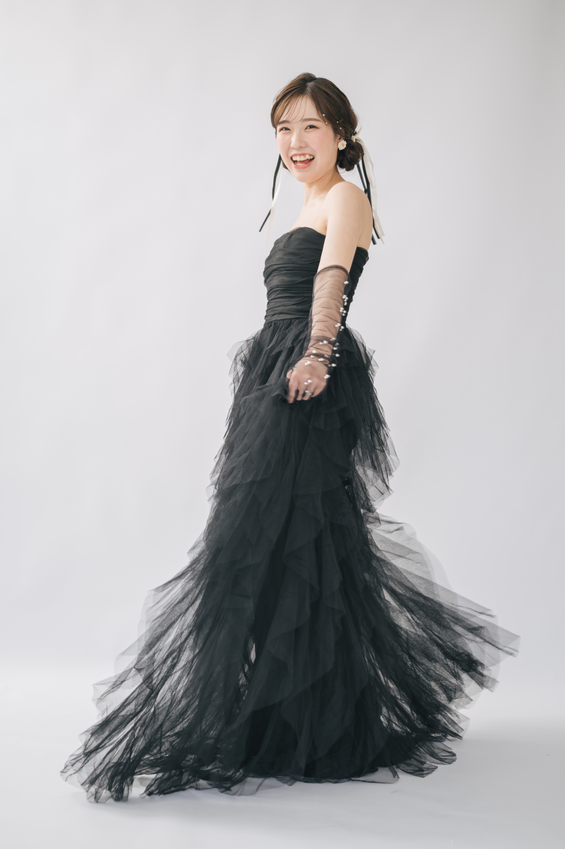 こだわりのカラードレスで