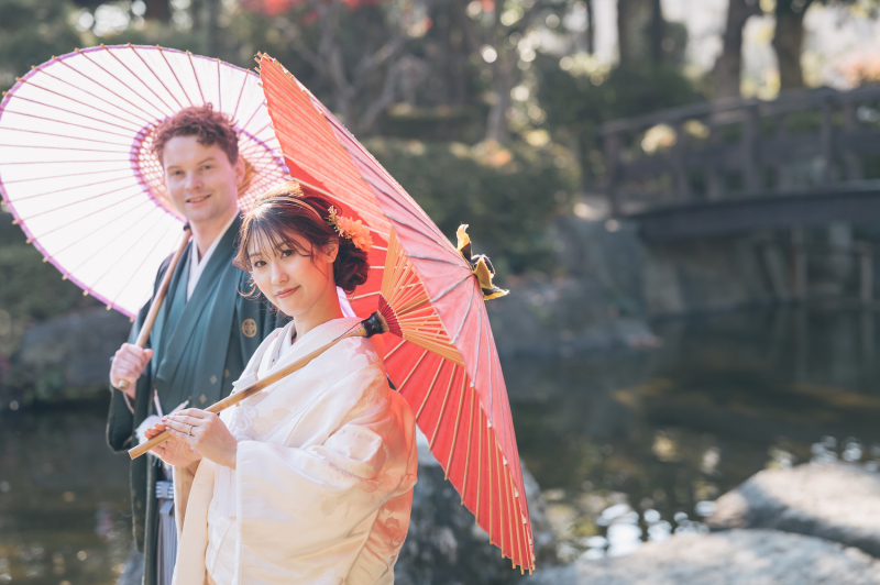 色無垢にお色直しして日本庭園ロケ撮影へ