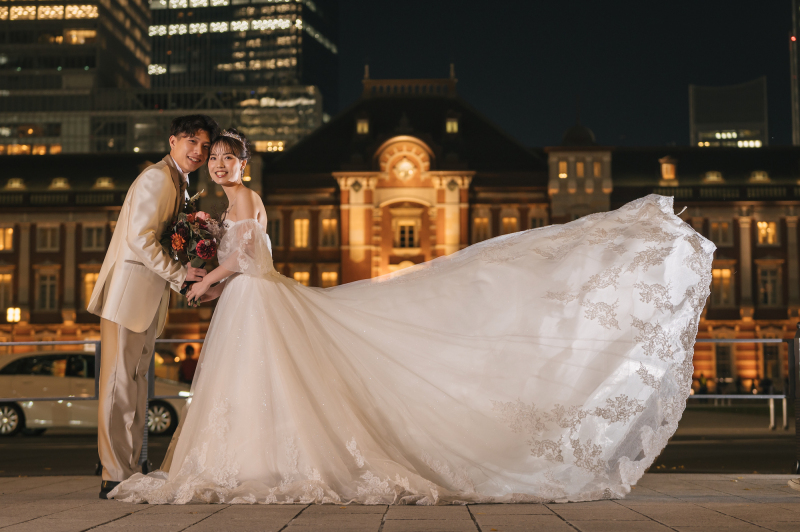 日本橋から東京駅へ移動し、ドレスショットを撮影♪