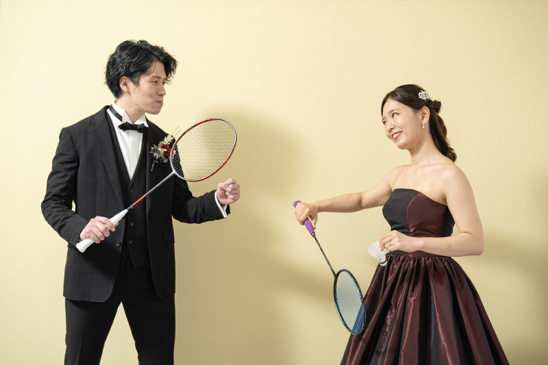 お持込のバドミントンのラケットで楽しくポージング