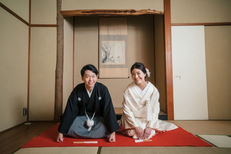 毛氈を引いてフォーマルに！